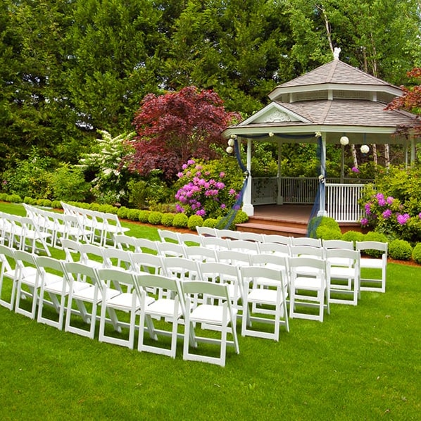 la capacidad de los baños de renta para fiestas varía dependiendo del modelo, pero pueden acomodar a un gran número de personas